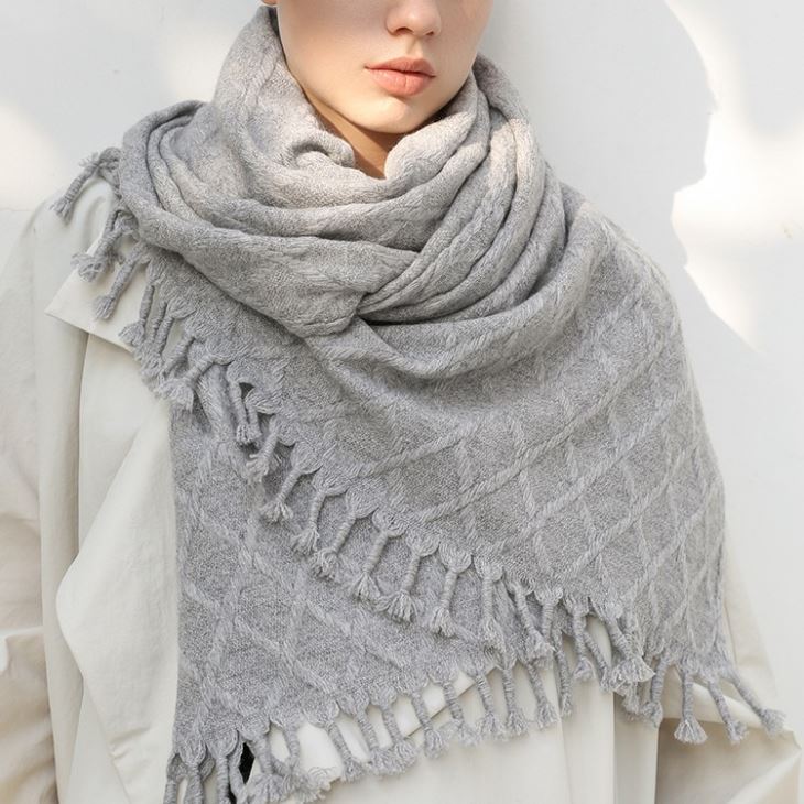 Gray Knitted Cashmere Scarf